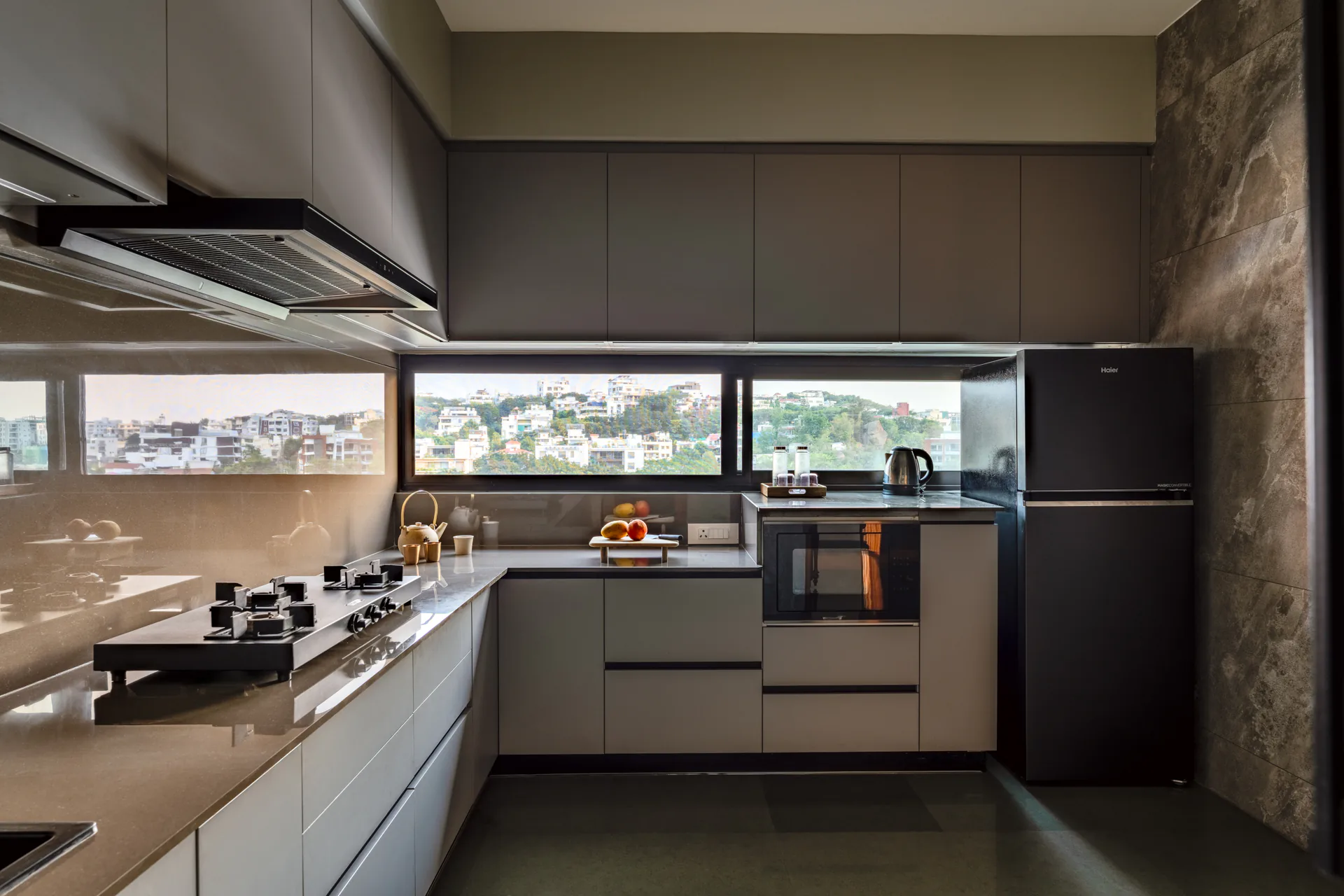 Frame 25